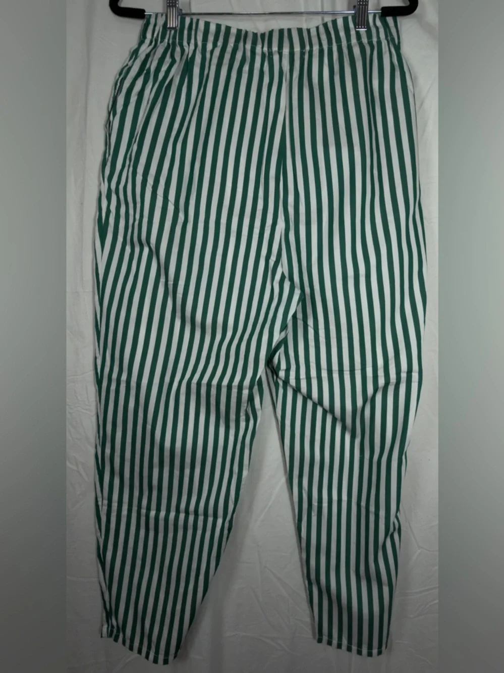 Women’s Green & White Vertical-Stripe Wide-Leg Pants - Picture 5 of 12